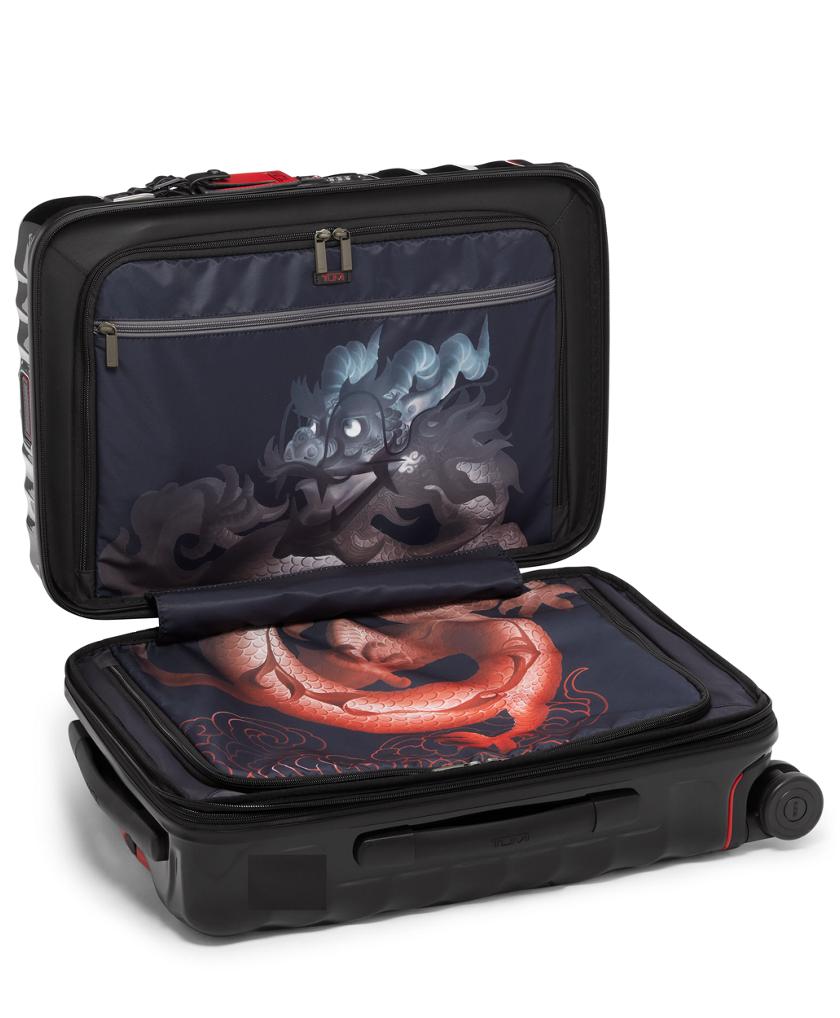 International Expandable 4 Wheeled Carry-On