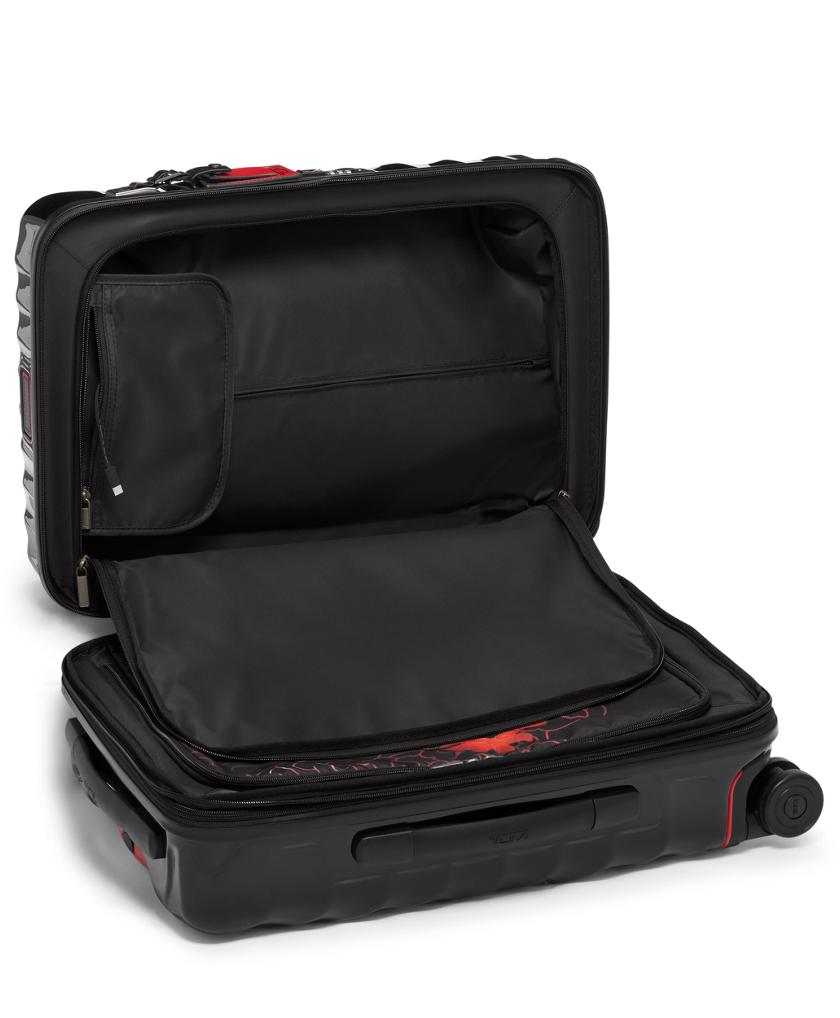 International Expandable 4 Wheeled Carry-On