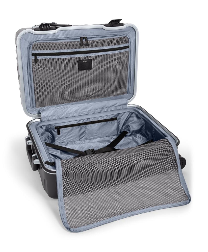 International 4 Wheeled Carry-On