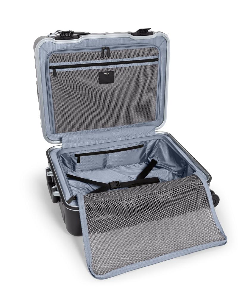 Continental 4 Wheeled Carry-On