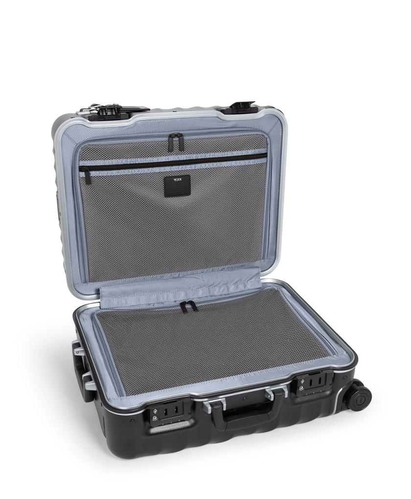 Continental 4 Wheeled Carry-On