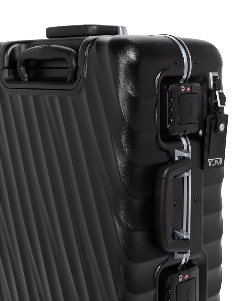Continental 4 Wheeled Carry-On