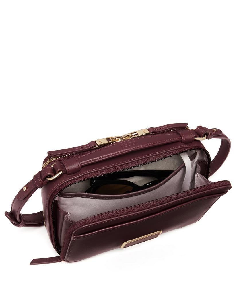 （美品）TUMI バーガンディ メッセンジャーバッグ Shop All Red Bags: Work, Travel & Everyday Red Bags | Tumi US