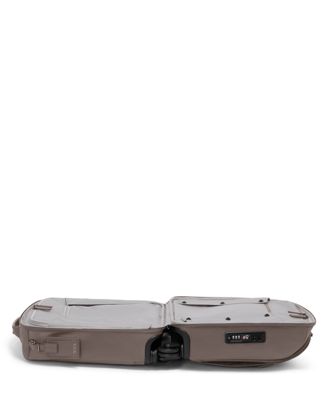 L&eacute;ger Compact Carry-On product image four