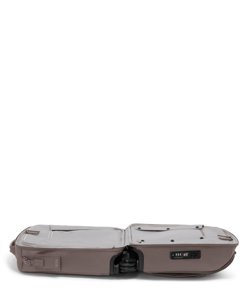 L&eacute;ger Compact Carry-On