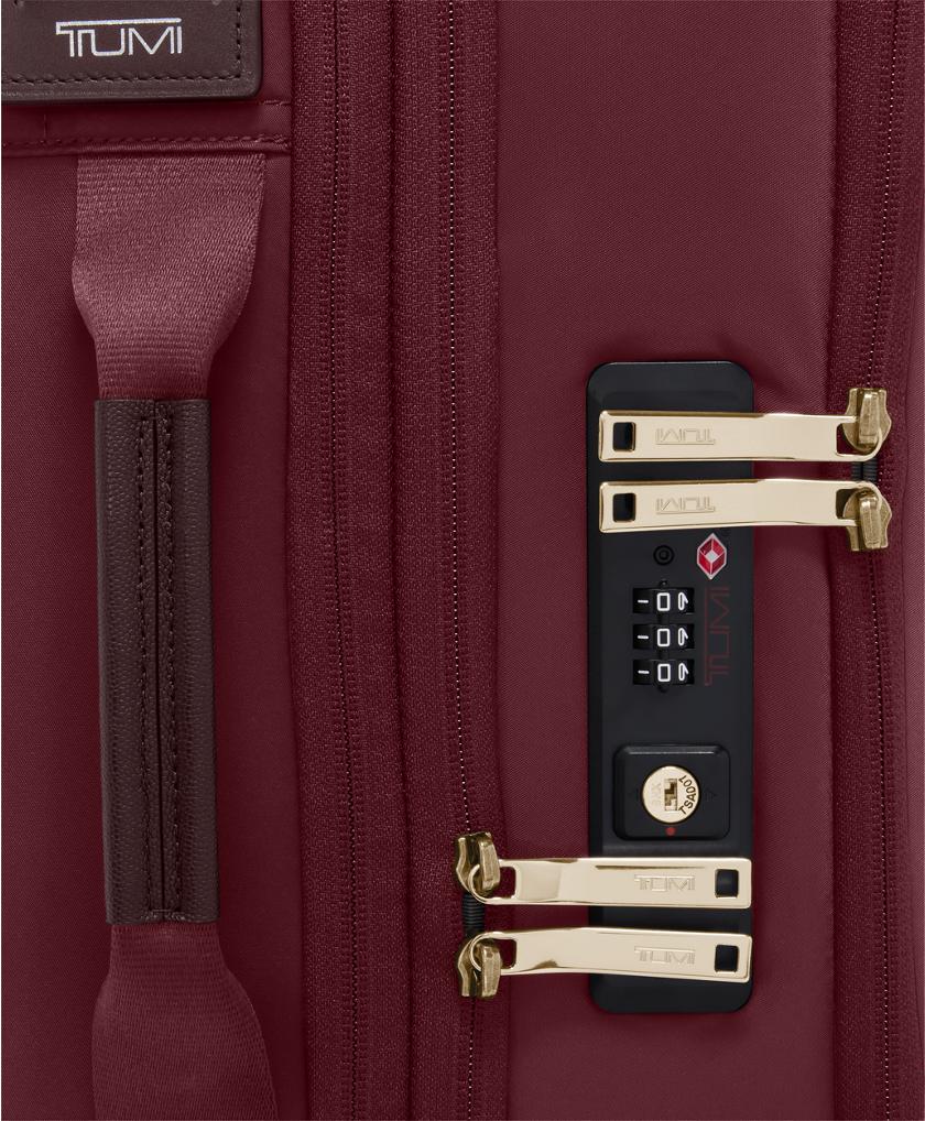 L&eacute;ger International Expandable Carry-On