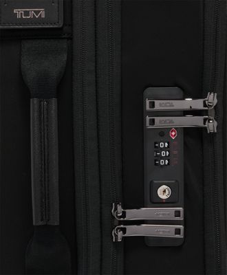 L&eacute;ger Dual Access Expandable Carry-On product image five