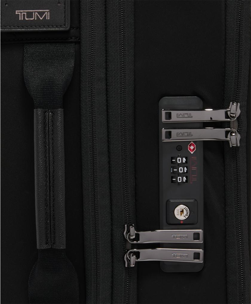 L&eacute;ger International Expandable Carry-On