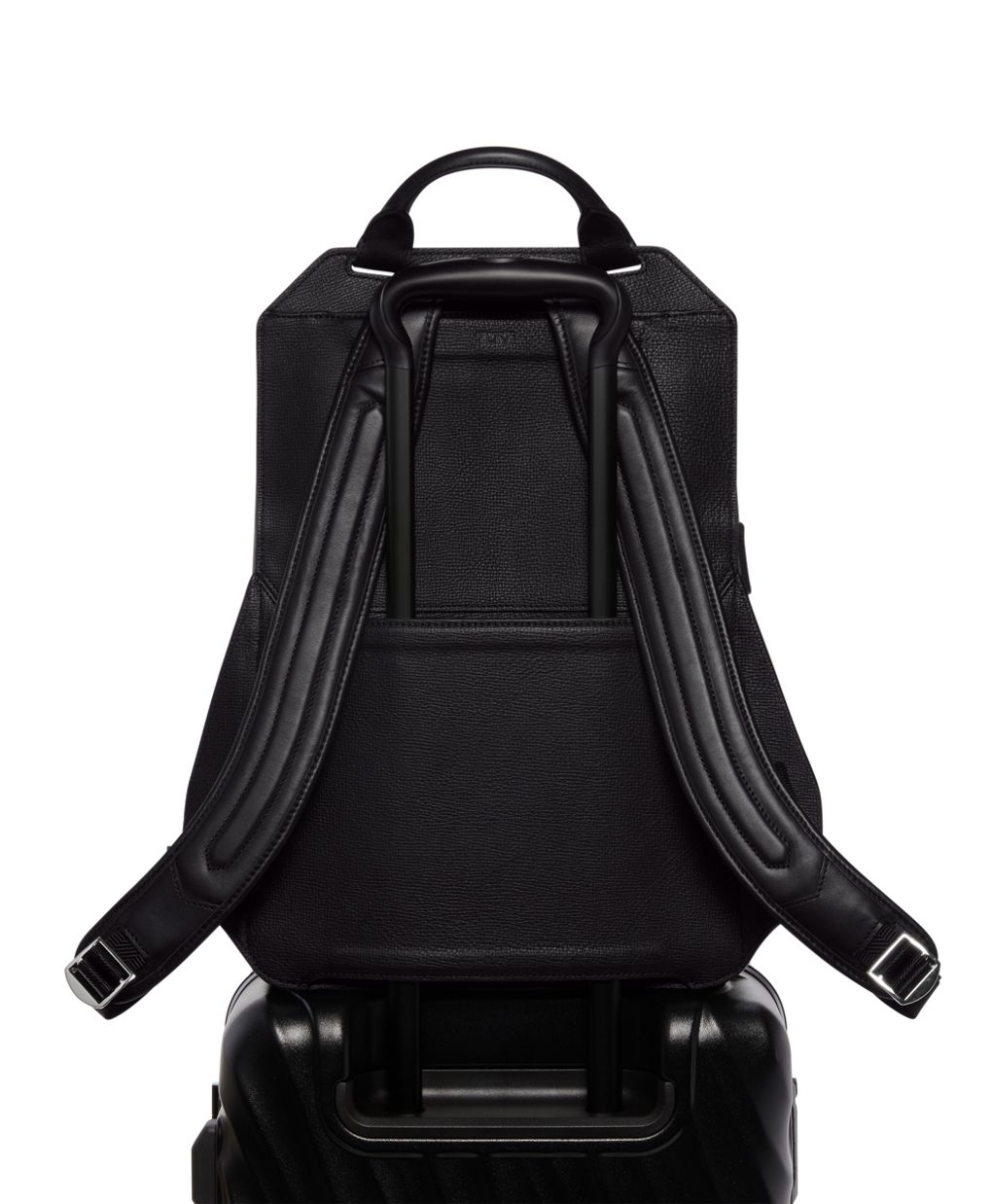 Iberia personal item syntetic backpack