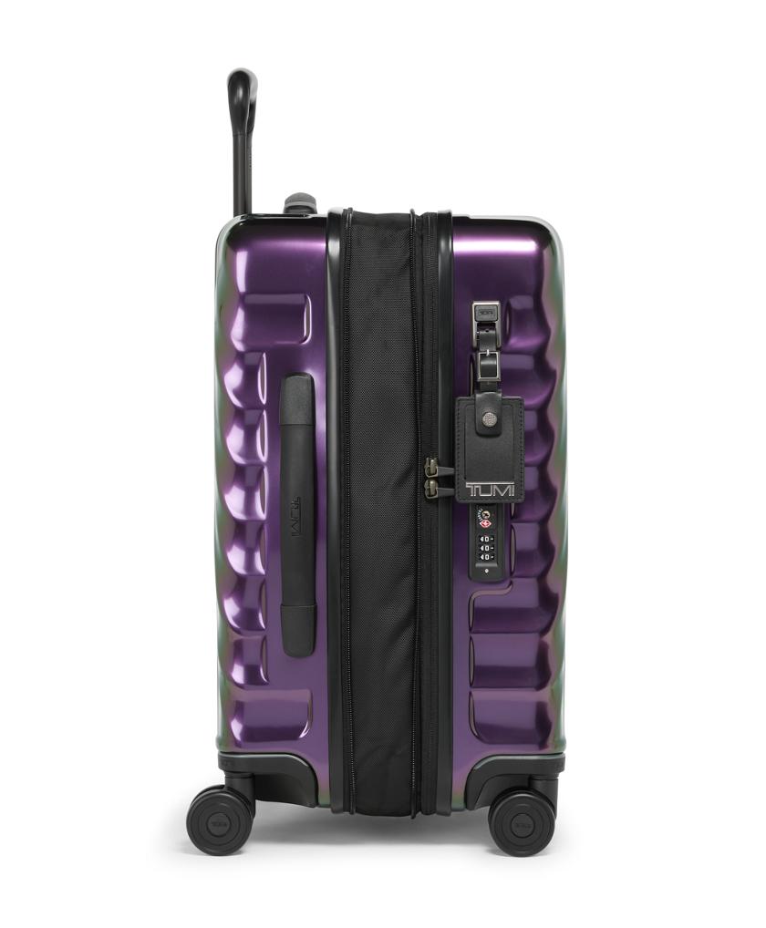 International Expandable 4 Wheeled Carry-On