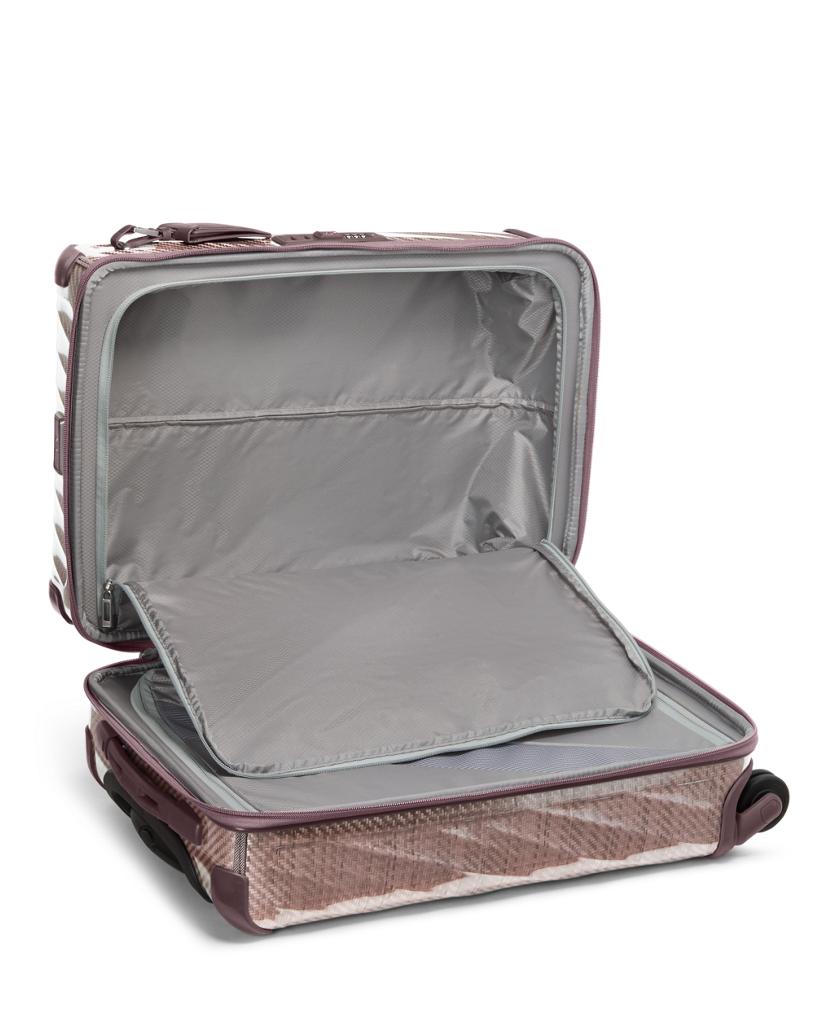 International 4 Wheeled Carry-On