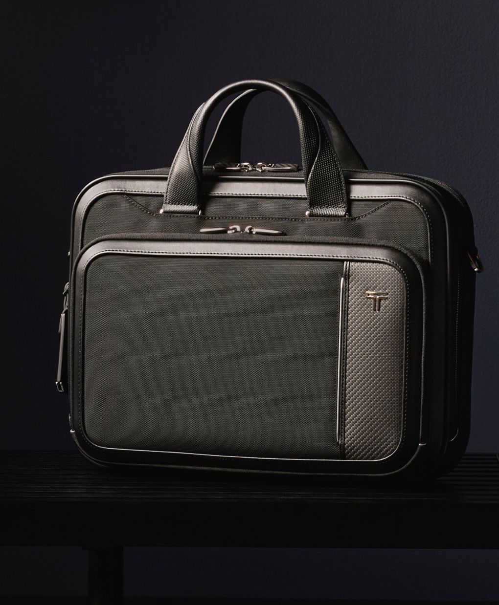 【みぃ】フラット4点セット【ブラックレザー】 Jet Set Large Saffiano Leather Snap-Front Wallet in BLACK