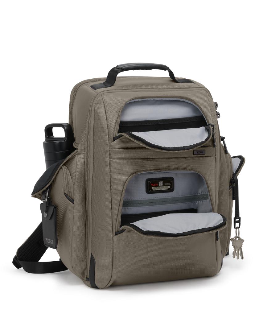 TUMI Alpha2 T-Pass バックパック アールグレー×ブラウン Tumi Alpha 2 T-Pass Medium Laptop Bag Briefcase Earl Gray-Brown