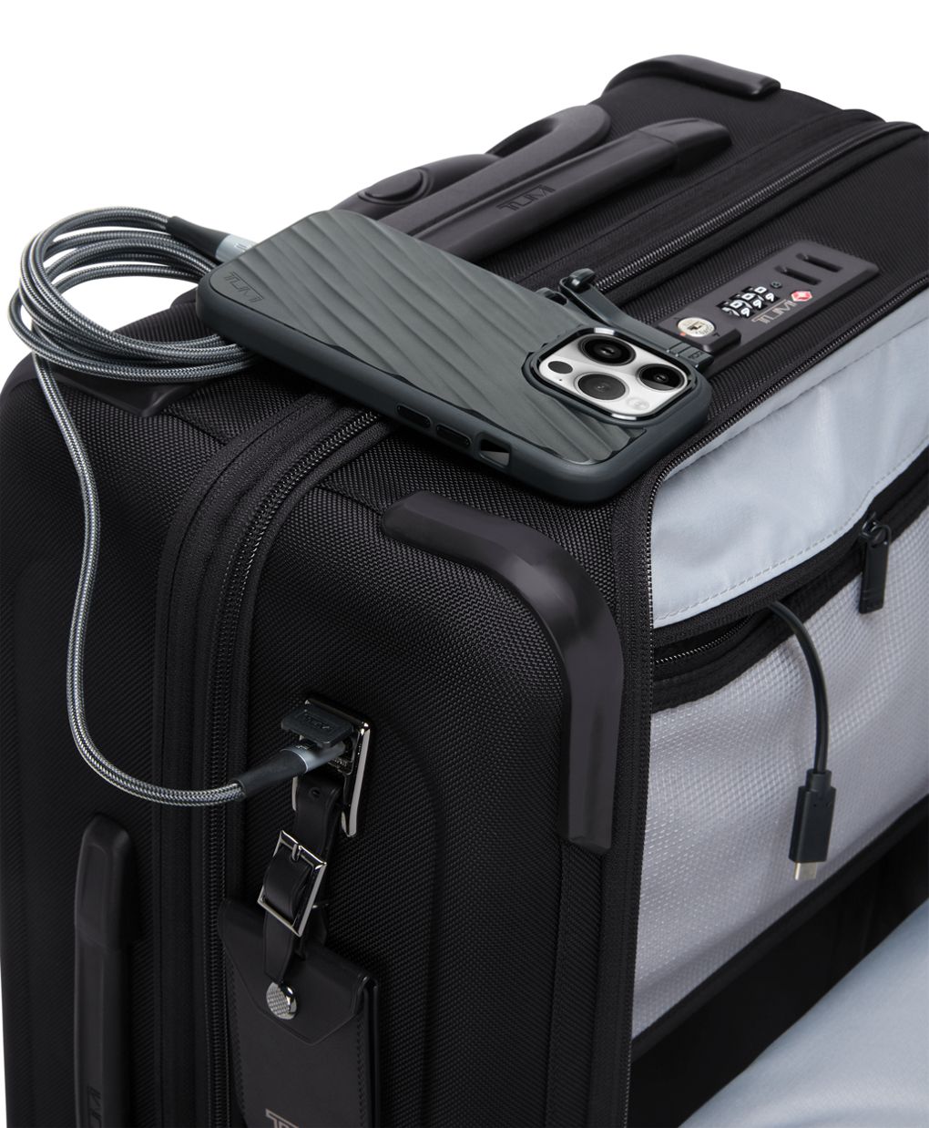 Large Dual Access Expandable Carry-On | Tumi US