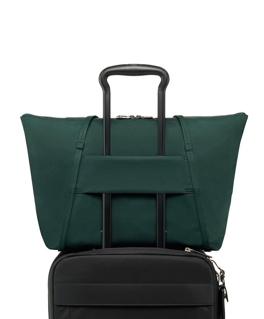 TUMI ガーメントバッグ オリーブグリーン Shop All Green Bags: Work, Travel & Everyday Green Bags | Tumi US