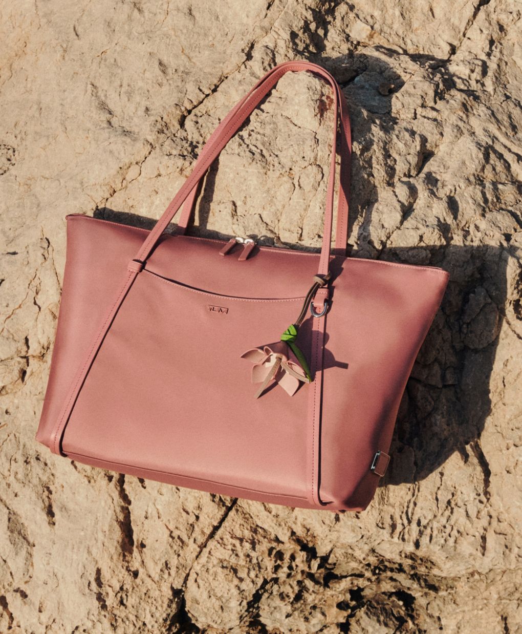 Q Tote | Tumi US