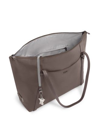 Q Tote product image two
