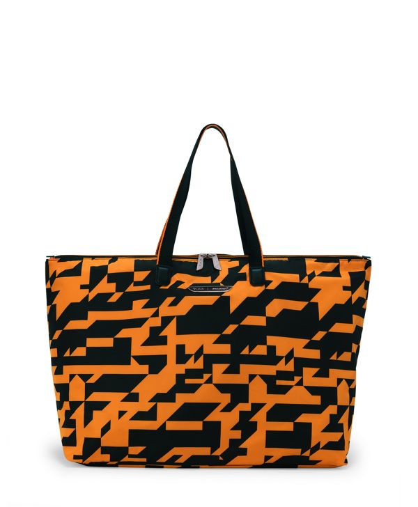 TUMI McLaren トートバッグ& ポーチ ブラック オレンジ Just In Case® Tote | Tumi US