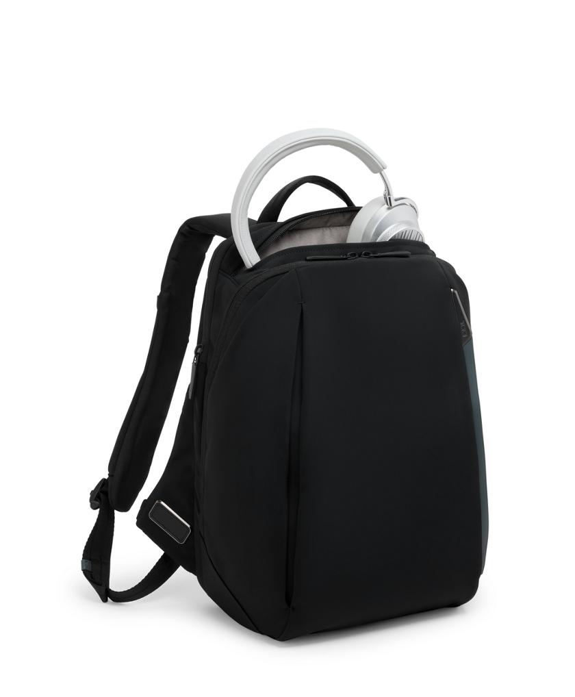 Medium Backpack 20L