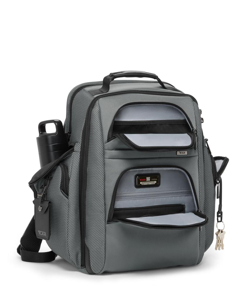 TUMI グレー バックパック Grey Backpacks for Work, Travel, & Everyday Use | Tumi US