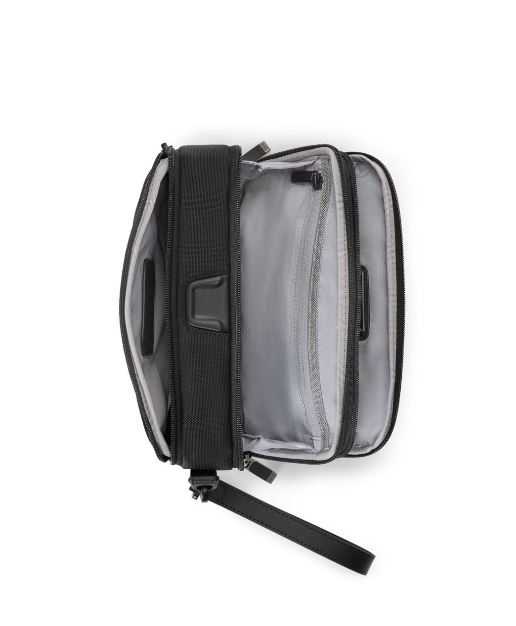 Clutch | Tumi US