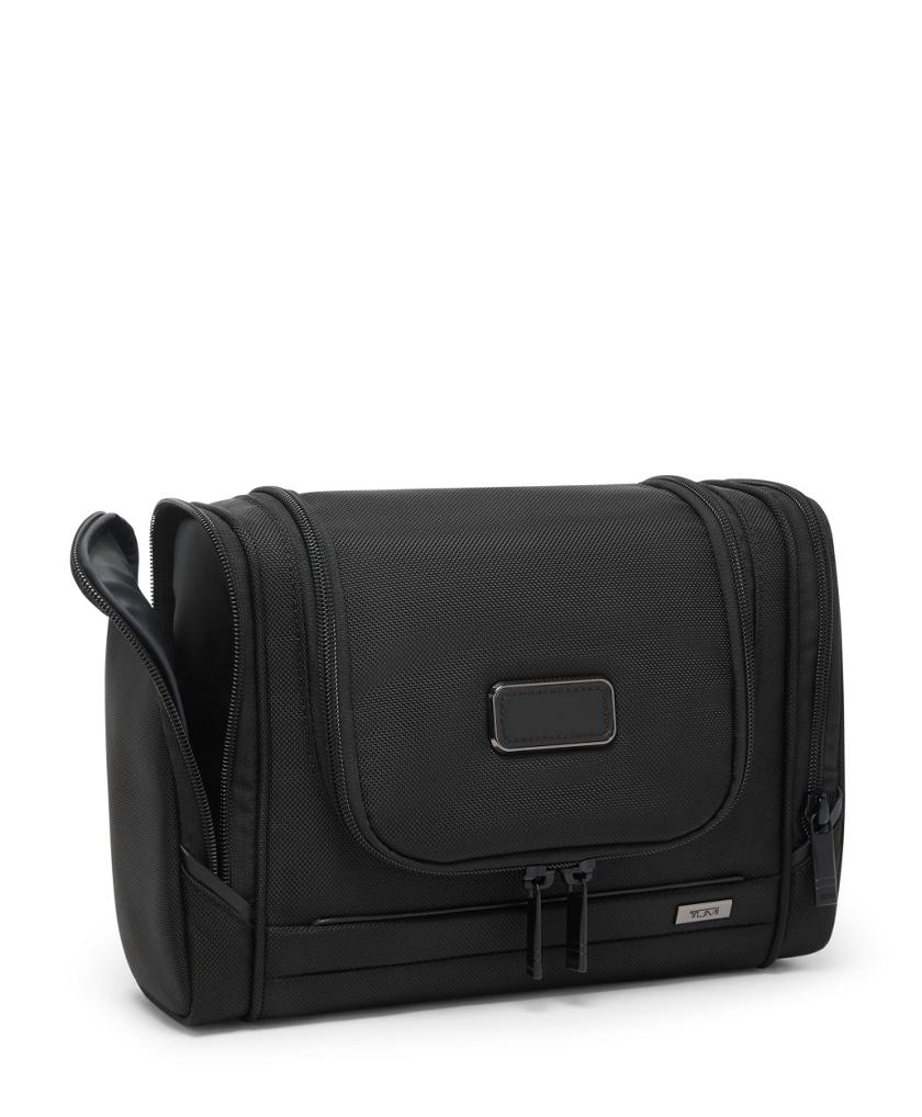 Hanging Travel Kit
