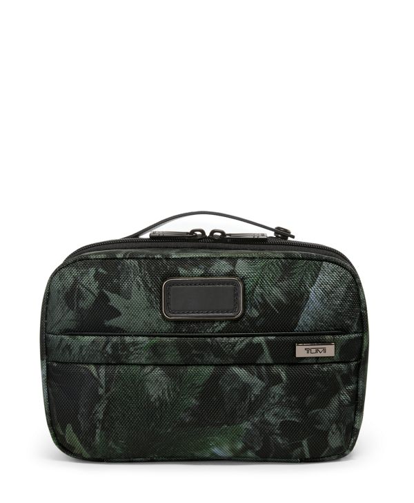 LABシリーズ スキンケアセット　コラボTUMI ポーチ付き Split Travel Kit | Tumi US